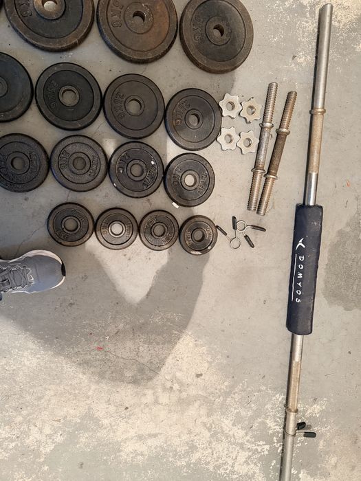 Conjunto Barra Musculação + Halteres + 42kg Discos