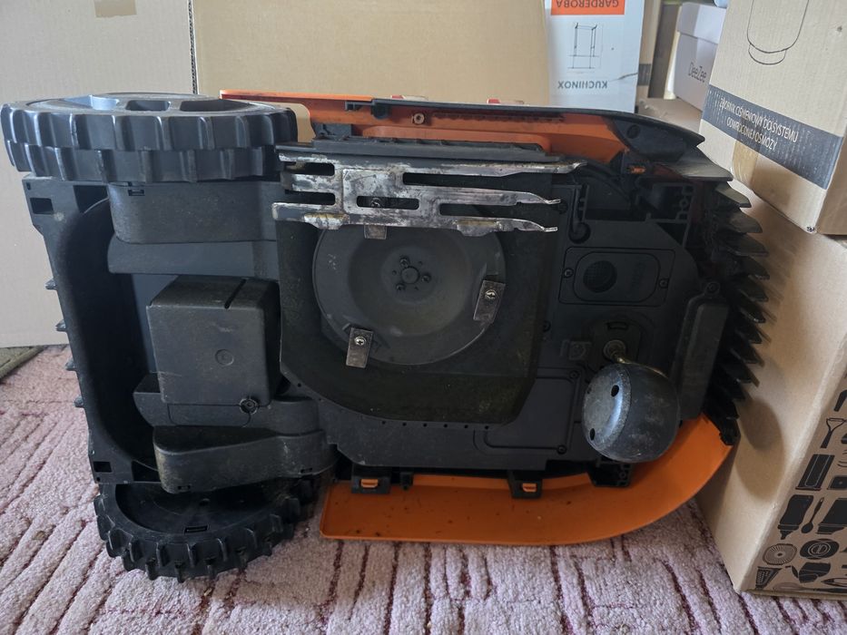 Kosiarka do trawy robot