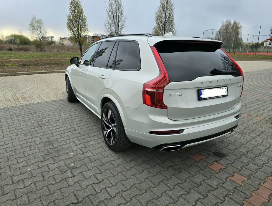 Volvo XC90 B5 R-design VAT23