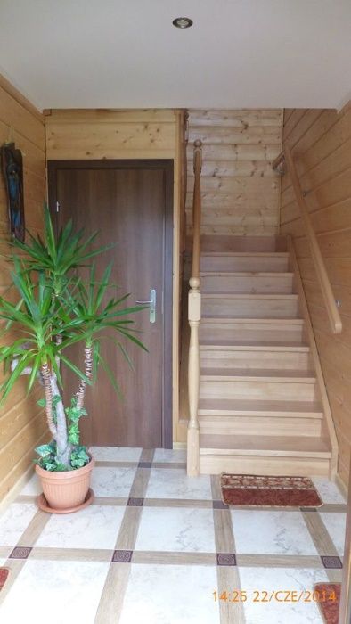 Odpoczynek przy kominku relaks w saunie