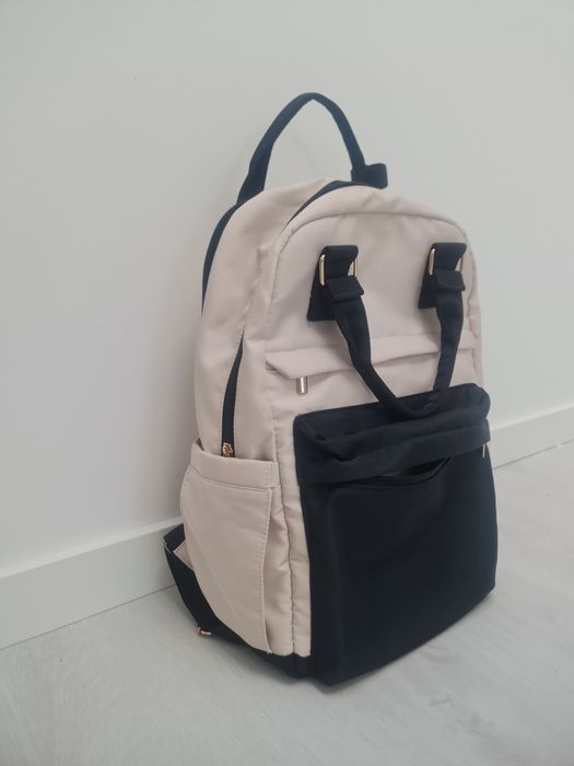 Mochila Branca e Preta para PC