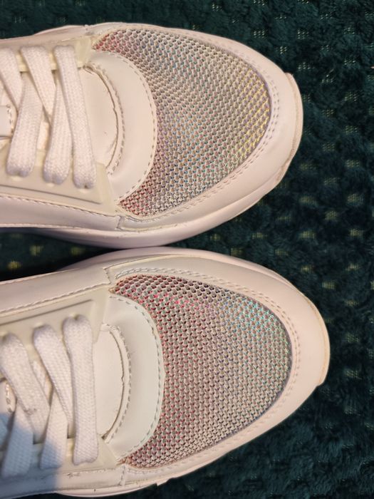 Buty guess raz założone