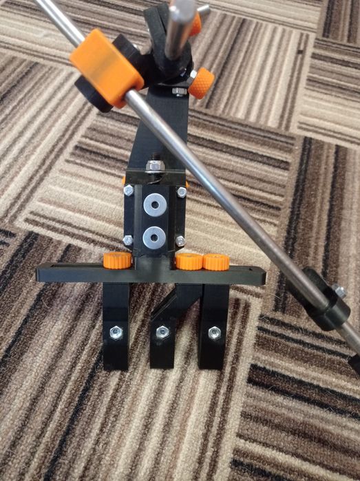 Точилка для ножів.Заточна система.