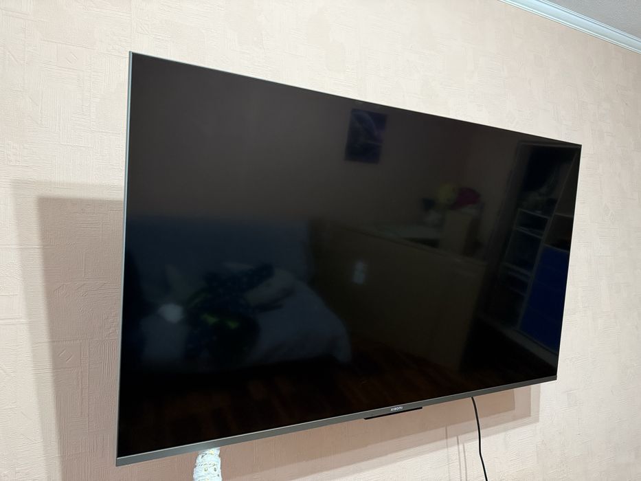 Продам Телевизор xiaomi q1e 55" в идеальном состоянии возможно с крипл