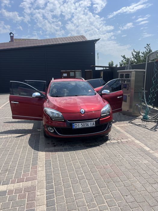 Рено меган 3 2012 рік