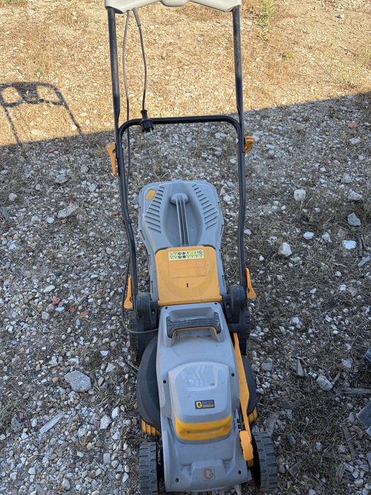 Corta relvas 1400watts best green