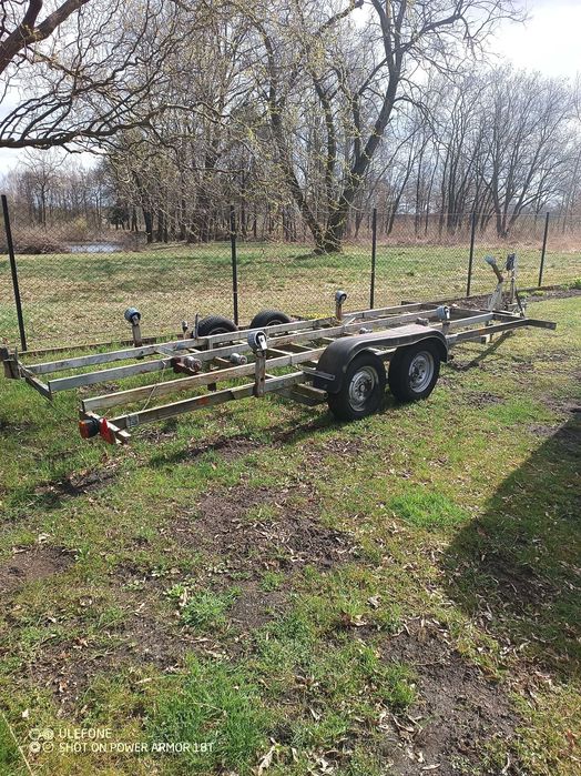 Sprzedam przyczepę podłodziową DMC do 2000 kg