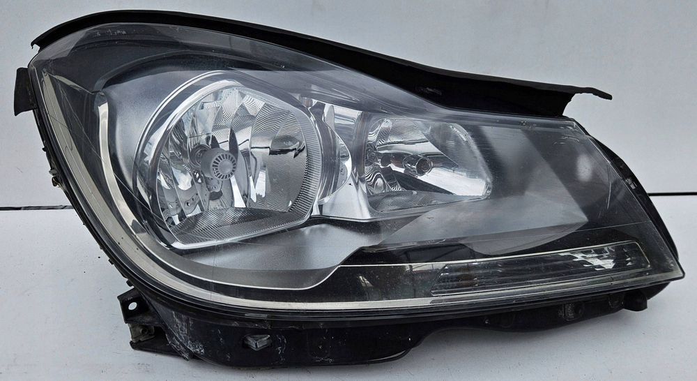 Mercedes C 204 Lift 11- Lampa Prawa Przednia Przód Reflektor 2048205059