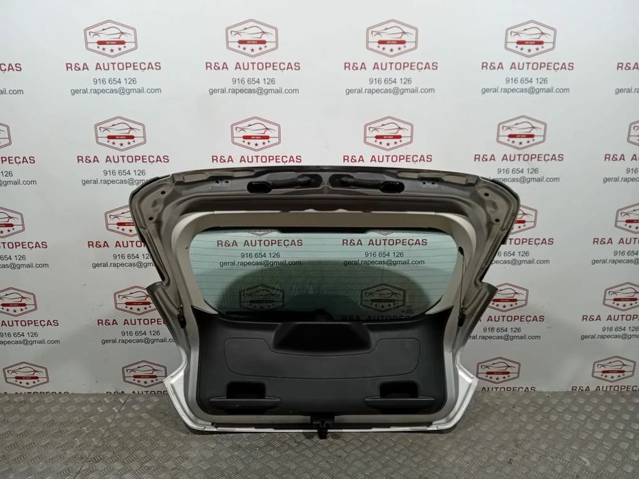 Tampa da Mala Ford Focus III 3