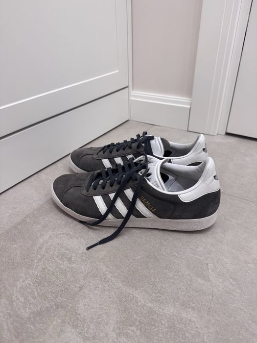 Adidas gazelle сірі замшеві чоловічі 44 розмір