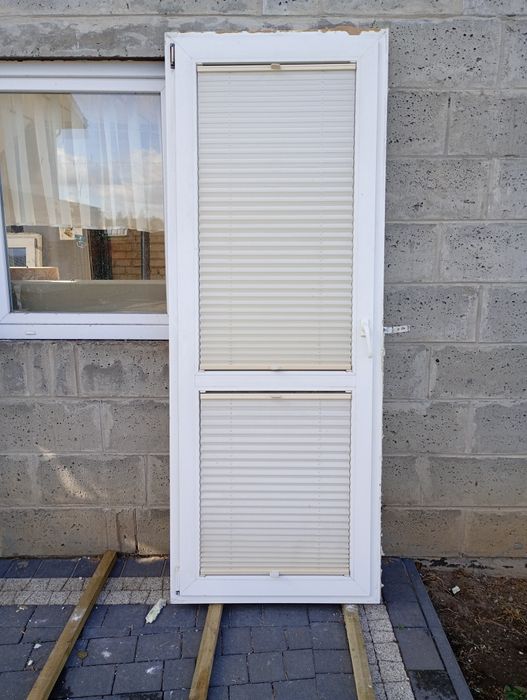 Okna z plisami z demontażu