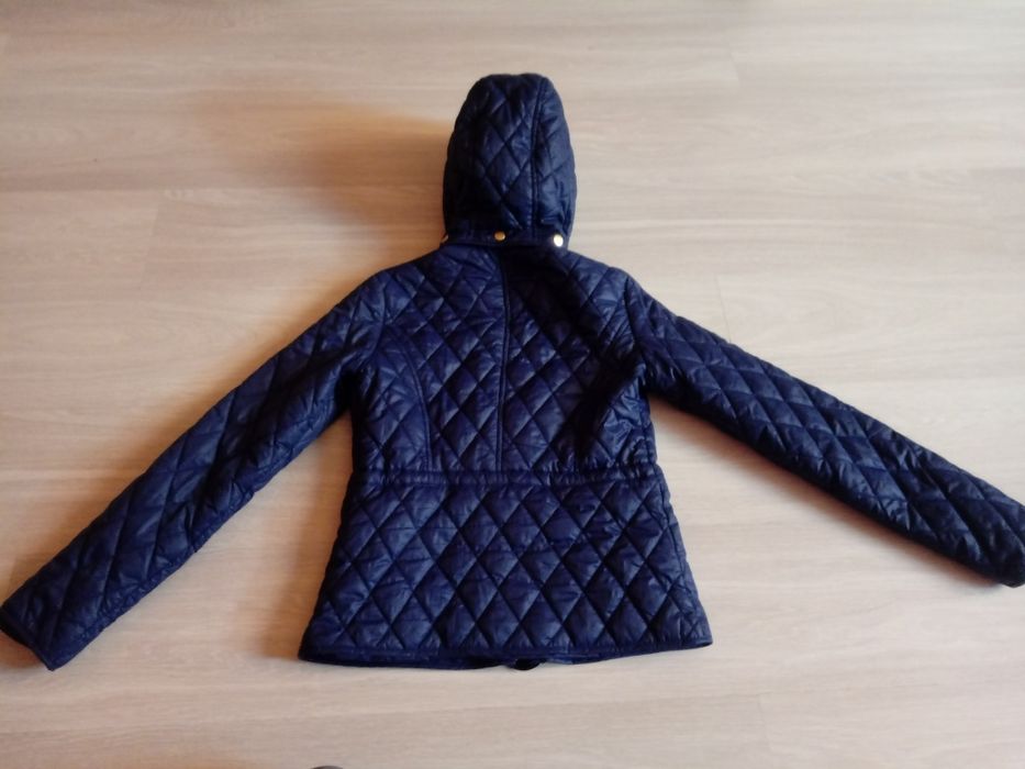 Kurtka przejściówka rozm. 152 / granatowa pikowana Sinsay / stan bdb