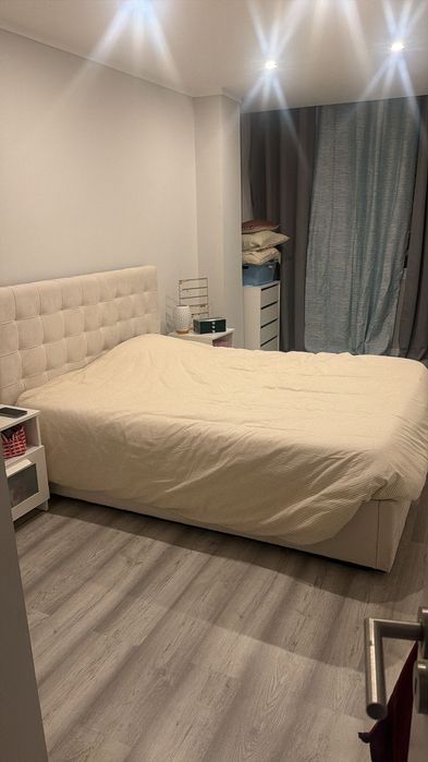 Alugo quarto mobilado