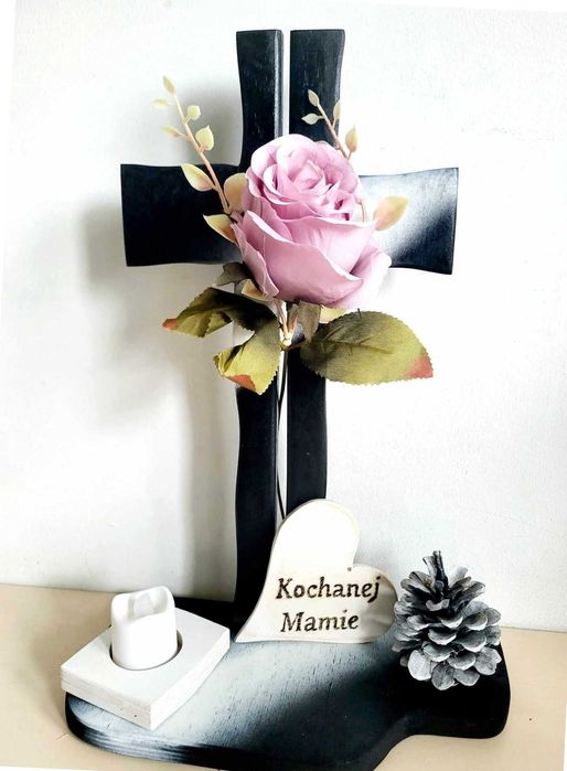 STROIK na cmentarz STROIKI na grób kompozycje nagrobne Z RÓŻĄ I LAMPKĄ