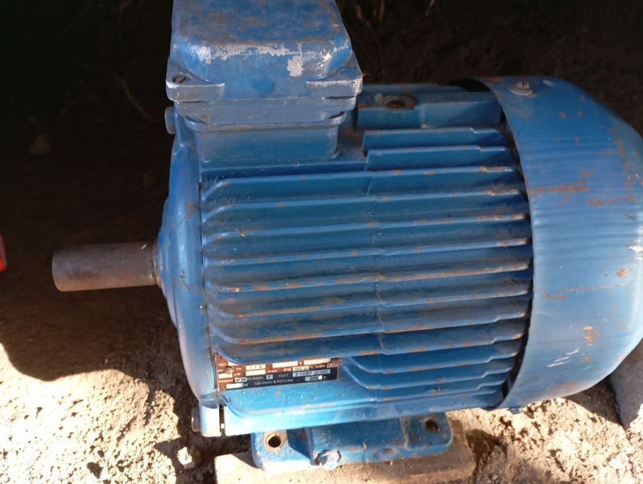 Продам электродвигатель 7,5 кВт