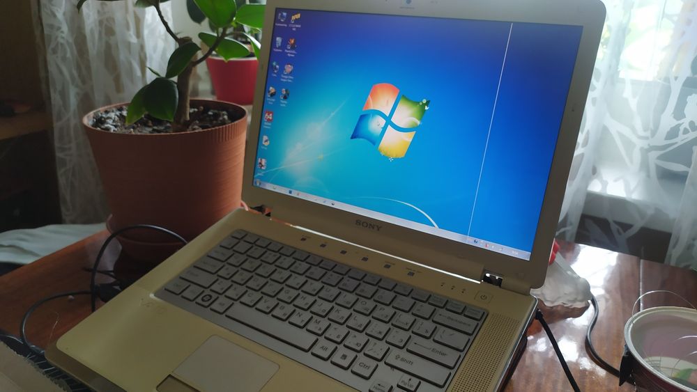 Ноутбук Sony vaio vgn-cr21sr