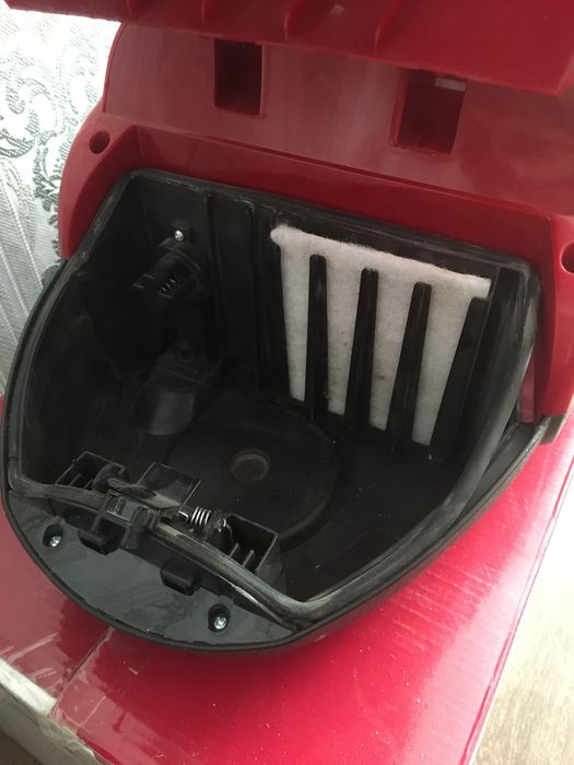 Пилосос grunhelm gvc-1605br