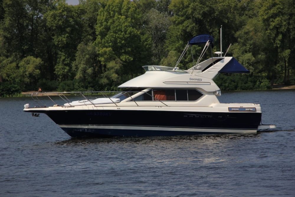Продам яхту Bayliner 288 Discovery