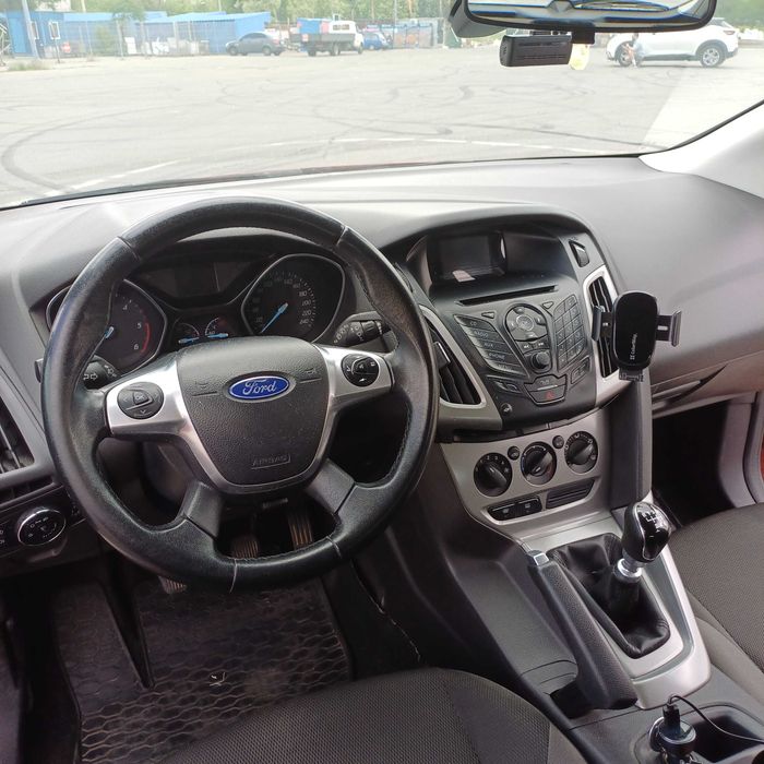 Ford Focus 2014 VIN WF0KXXGCBKES21149 фото оголошення 3 з 24
