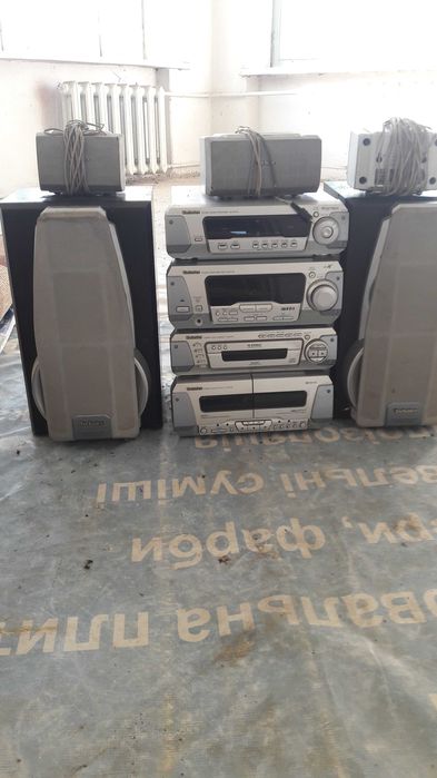 музыкальный центр TechnicS  модельSL--EH770   STEREO SOUD PROCESSOR