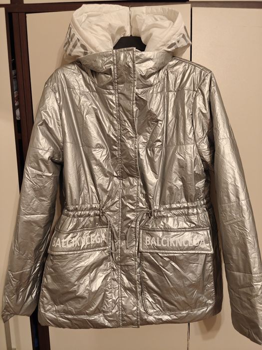 Kurtka balenci aga z odpinanym kapturem srebrna L