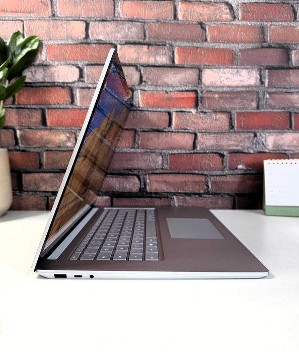 Сенсорний ноутбук Microsoft Surface Laptop 3·i5-1035G7·8GB·SSD 256GB·15.6" 2256x1504·2K·Металевий·тонкий·срібний·легкий·стильний·потужний·для роботи