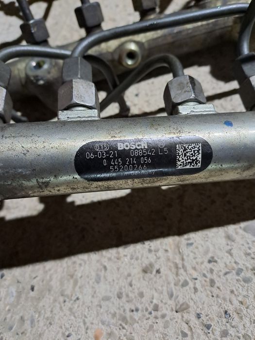 Паливна рампа Opel Astra G H J Zafira B Vectra C Signum Insignia