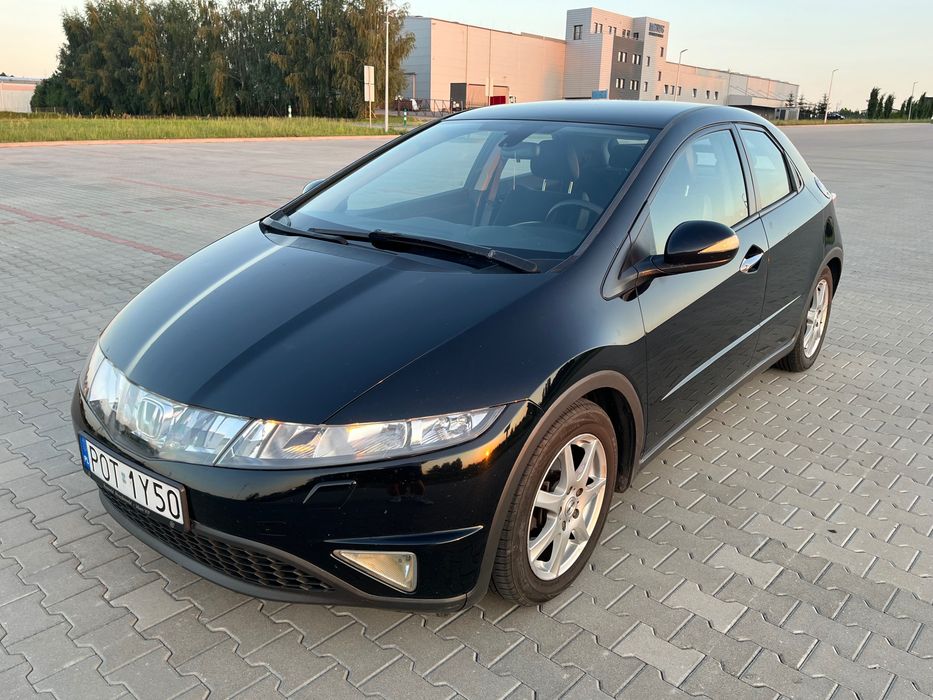 Honda Civic VIII 1.8 140 KM