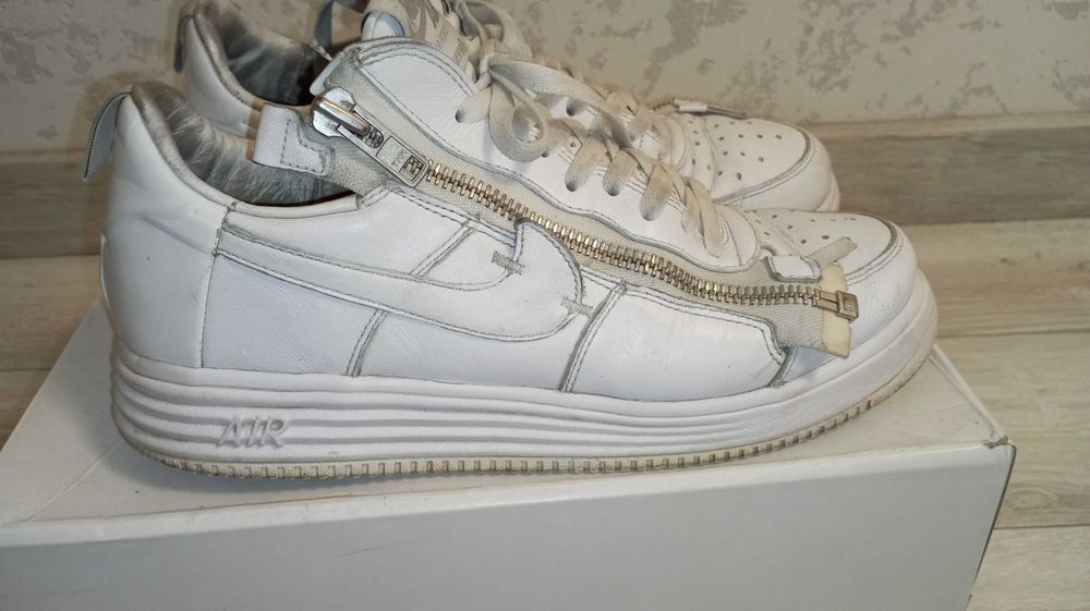 Nike acronym force оріг