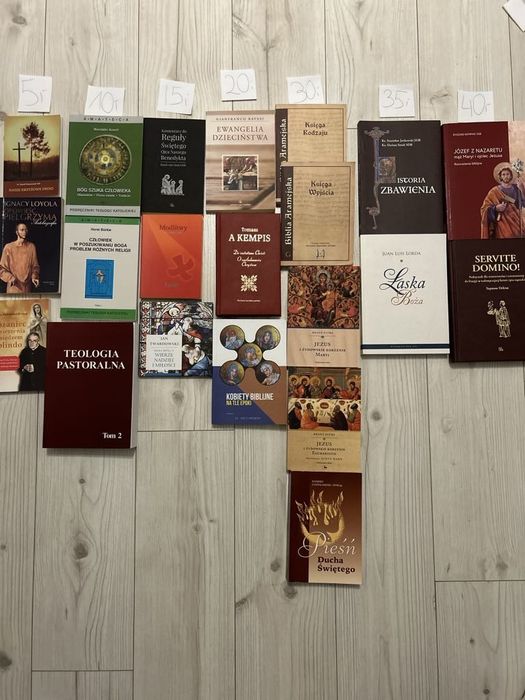 Książki jak nowe, większość nieużywanych