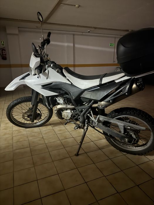 Yamaha WR 125 R