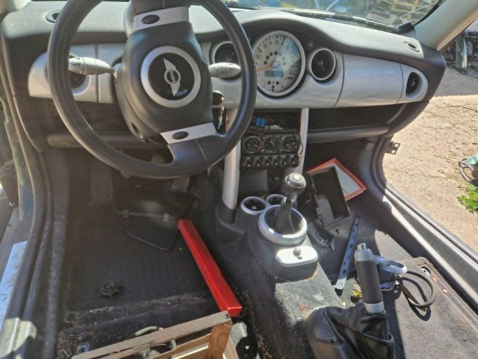 Mini Cooper R50 na części 1.6