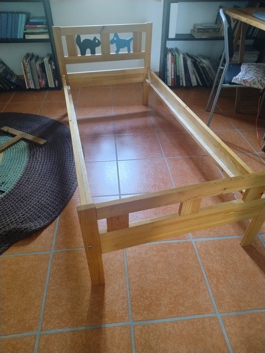 Cama de criança Ikea