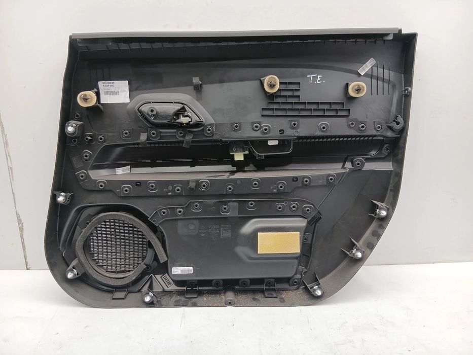 Forra porta / quartela trás esquerda DACIA Jogger