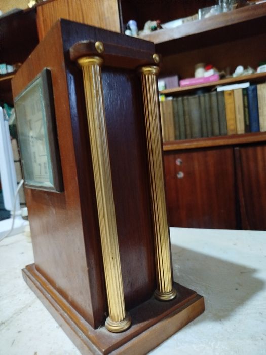 Часи 50-х років з боєм камінні