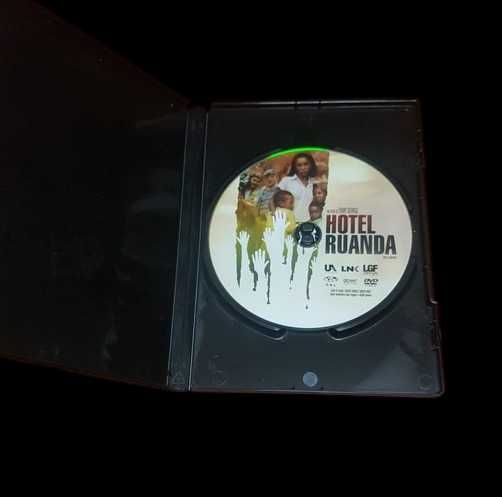 HOTEL RUANDA (Don Cheadle/Nick Nolte) Quando o mundo fechou os olhos..