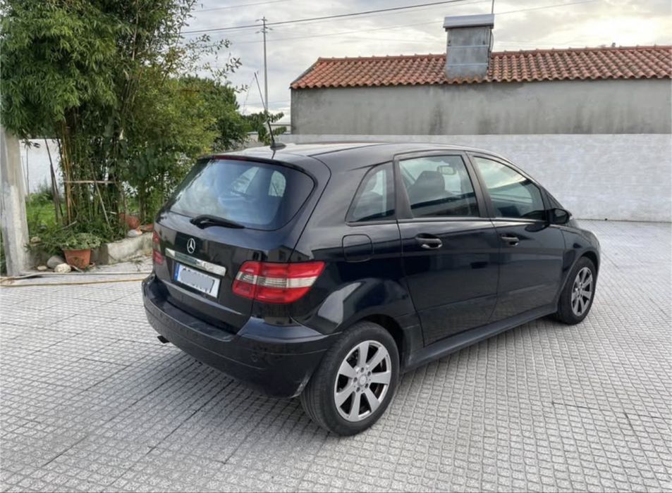 Mercedes-Benz B180 CDI — Excelente Estado — IUC Antigo