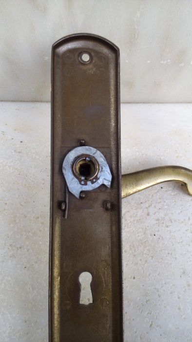 Molas para puxador e fechadura