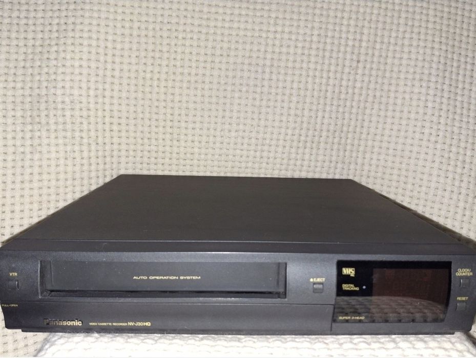 Видеомагнитофон Panasonic nv-j30ee