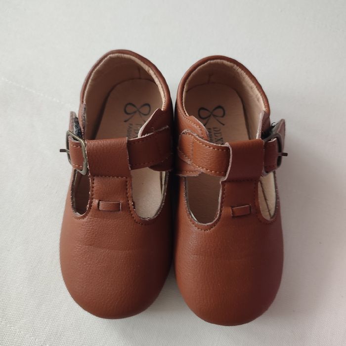 Buty dla dziewczynki 25