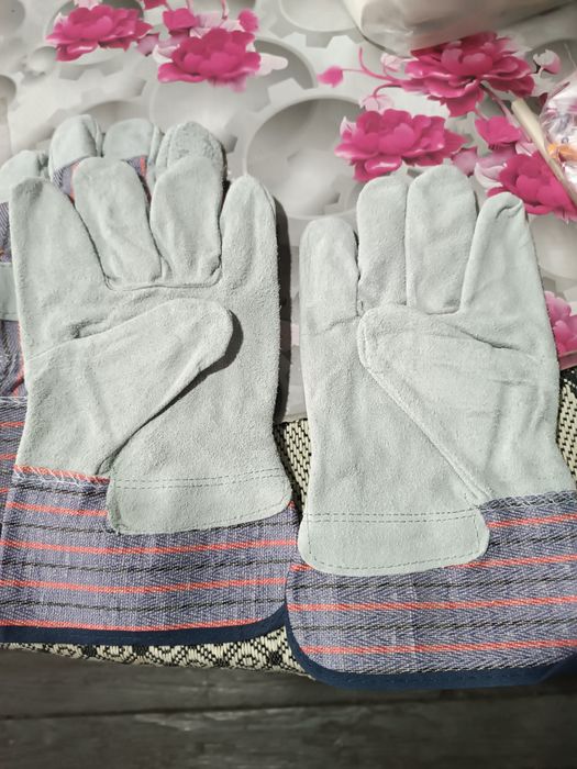 Робочі рукавиці і перчаткі, різні