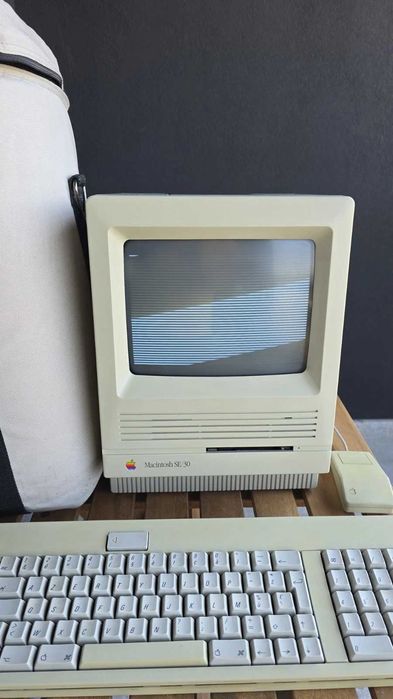 Macintosh SE/30 - AS IS