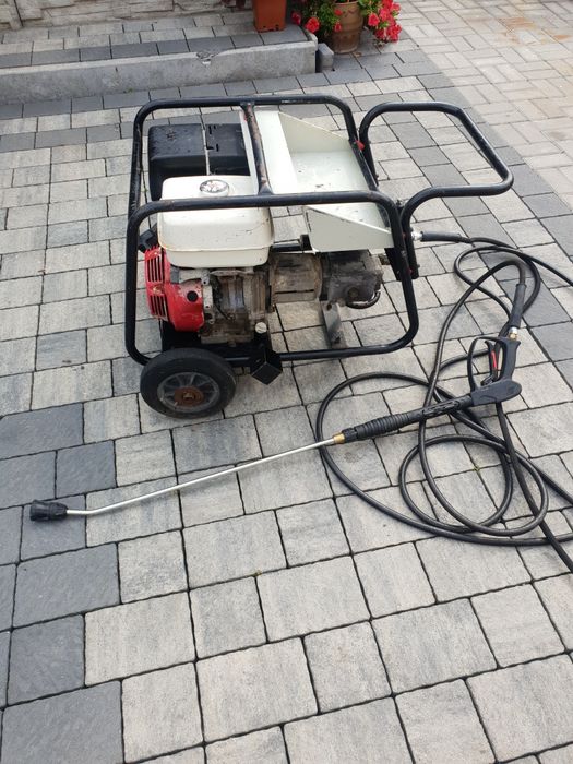 Myjka ciśnieniowa spalinowa silnik.Hondy