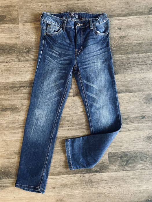 Spodnie jeans dla chłopca granatowe rurki Reserved 140