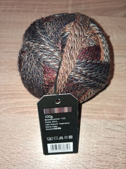 Шкарпеткова/носочная  пряжа Schoppel  Zauberball Crazy