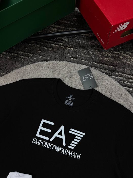 Футболки Армані чоловічі EA7