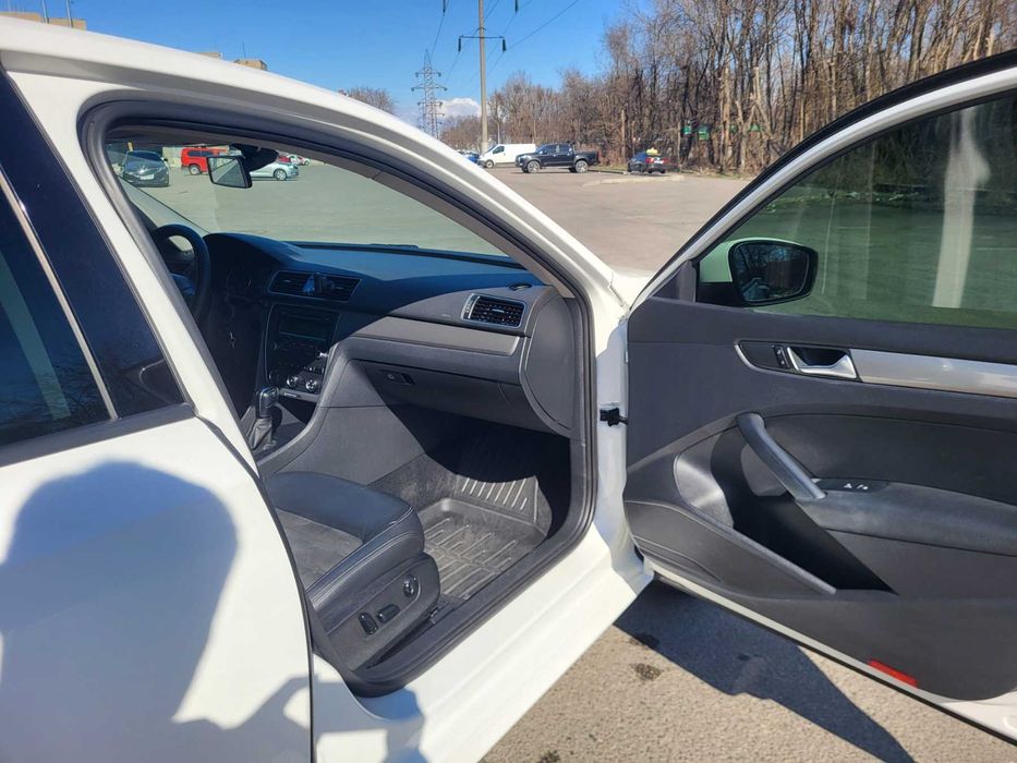 Продам Volkswagen Passat 2012р