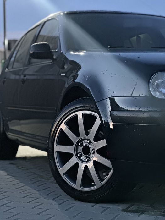 Продам Golf4 1,4 2003