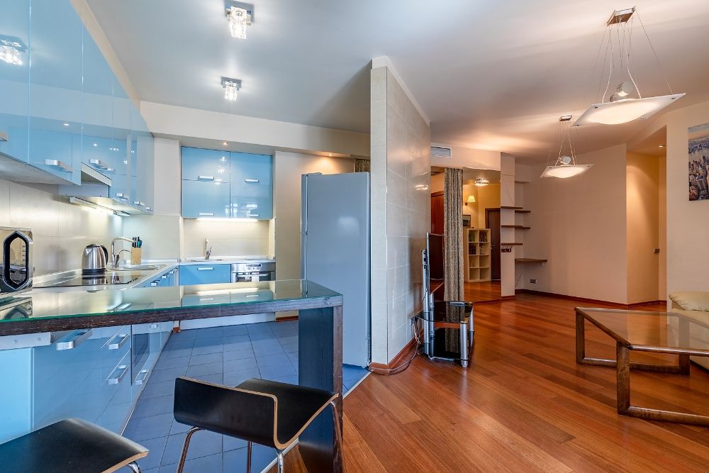 3к квартира подобово ,центр,паркiнг,ЖКДипломат Хол,ботанiчний сад