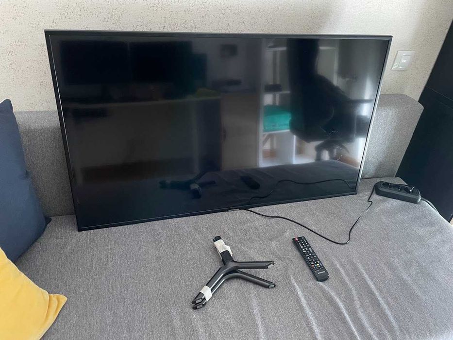 Samsung Smart TV 49" 4K UHD – UE49NU7105K | Excelente Estado